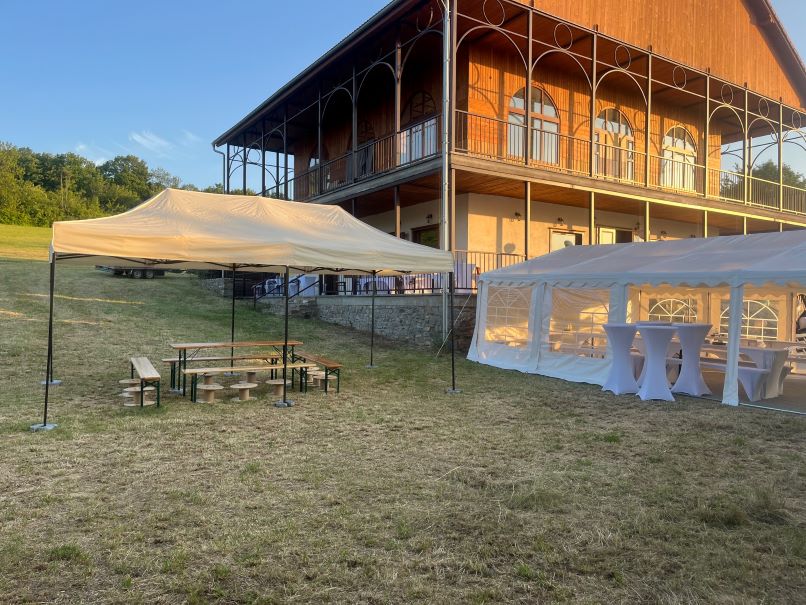 Párty stan Hájenka